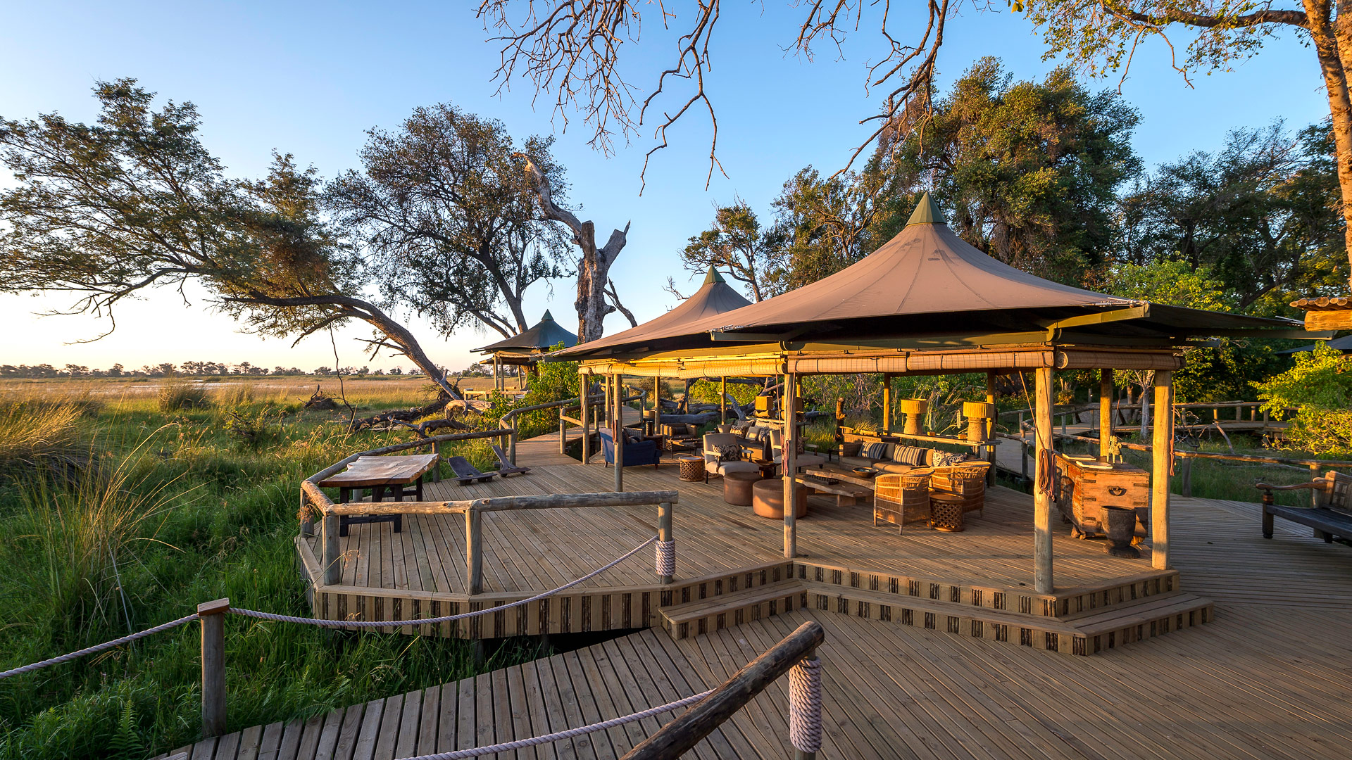 Little Vumbura Camp