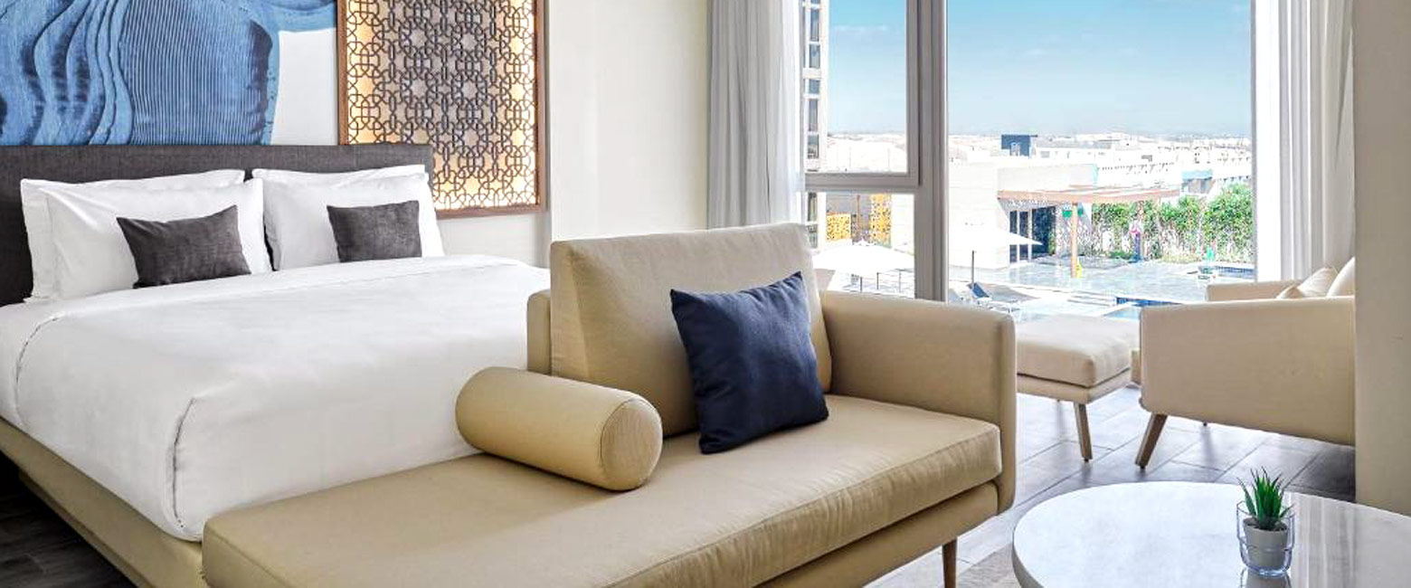 is a surprisingly high quality property in a bland development zone north of Giza 