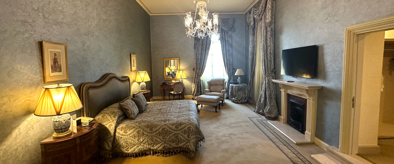 is an historic hotel in the city of Luxor