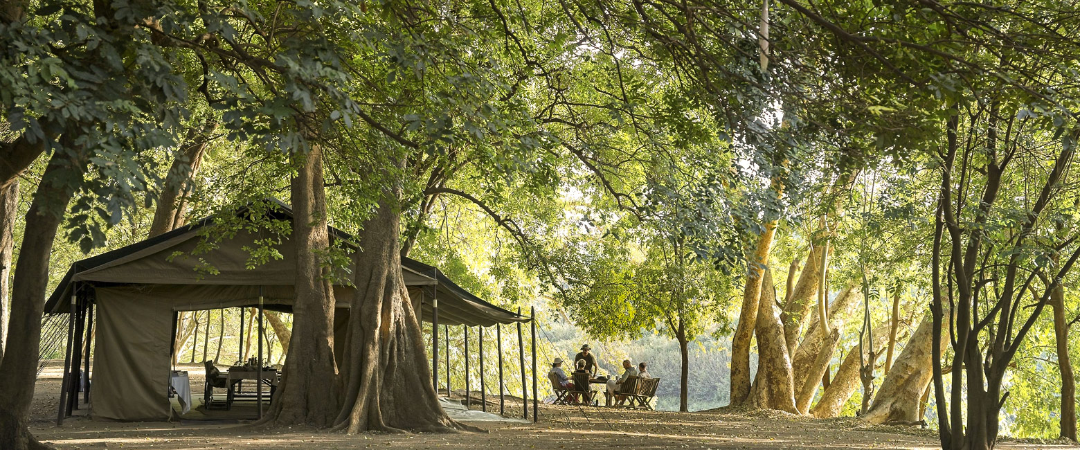 is a simple and intimate base on the Omo River area
