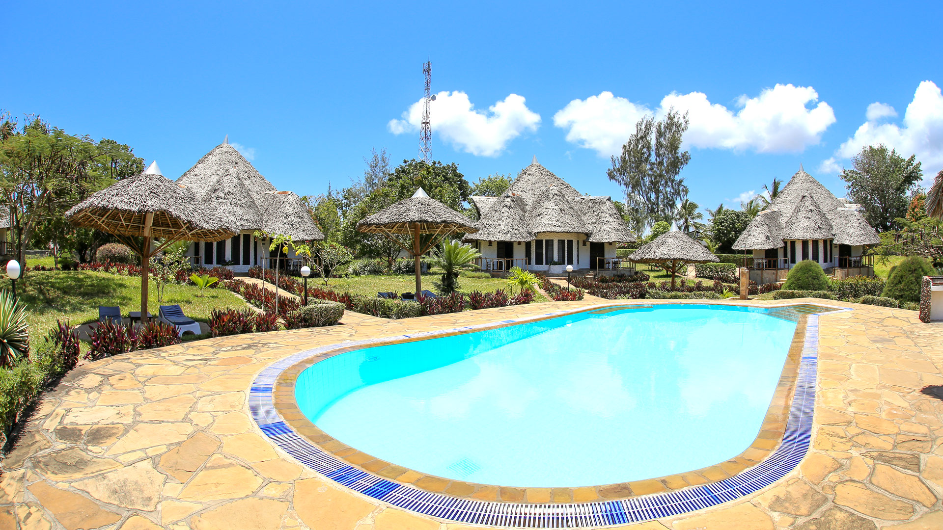 Kinondo Poa Resort