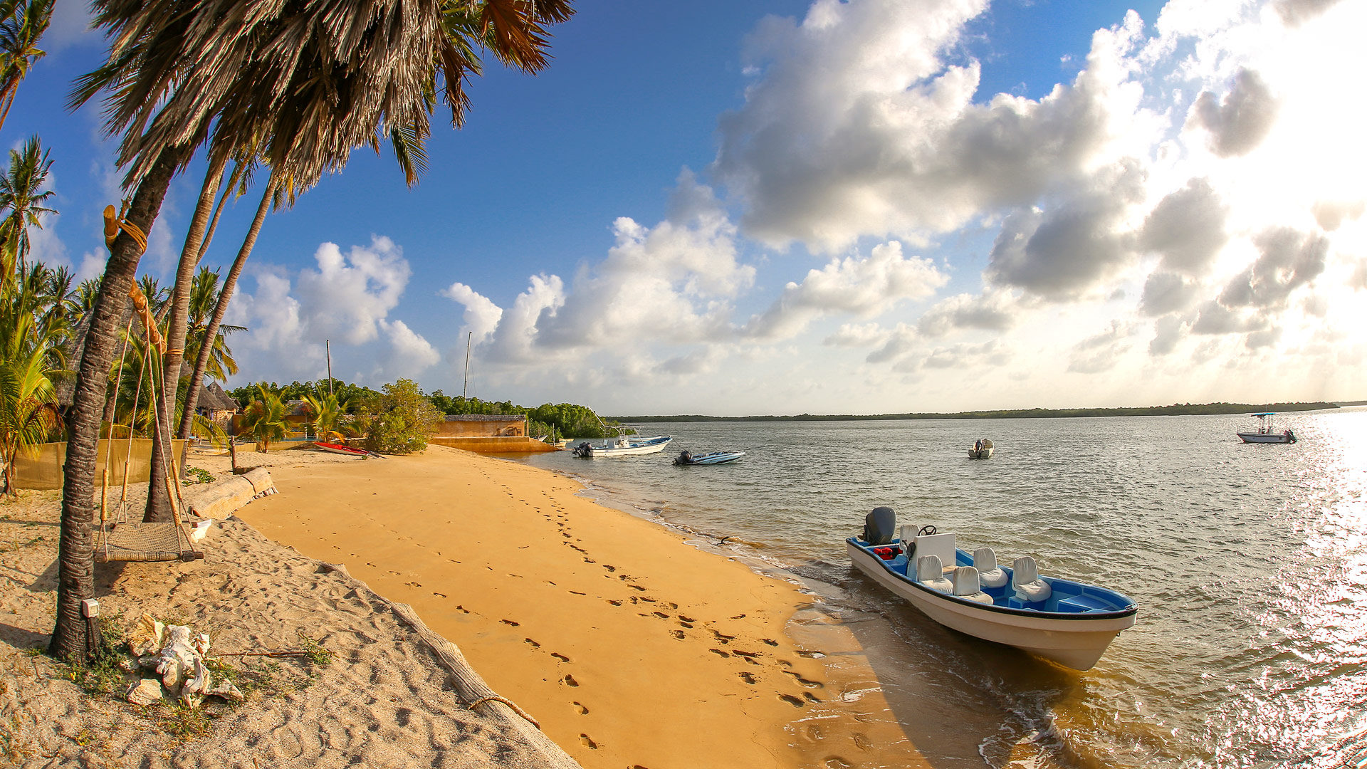 Manda Bay Lodge – ATR