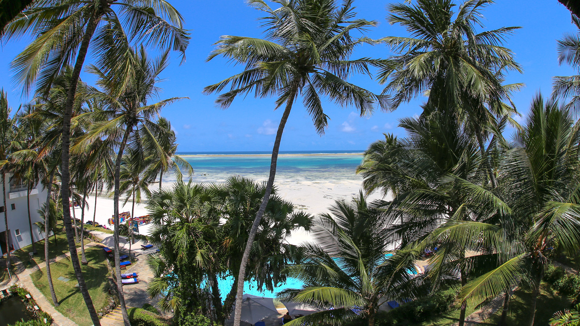 Voyager Beach Resort