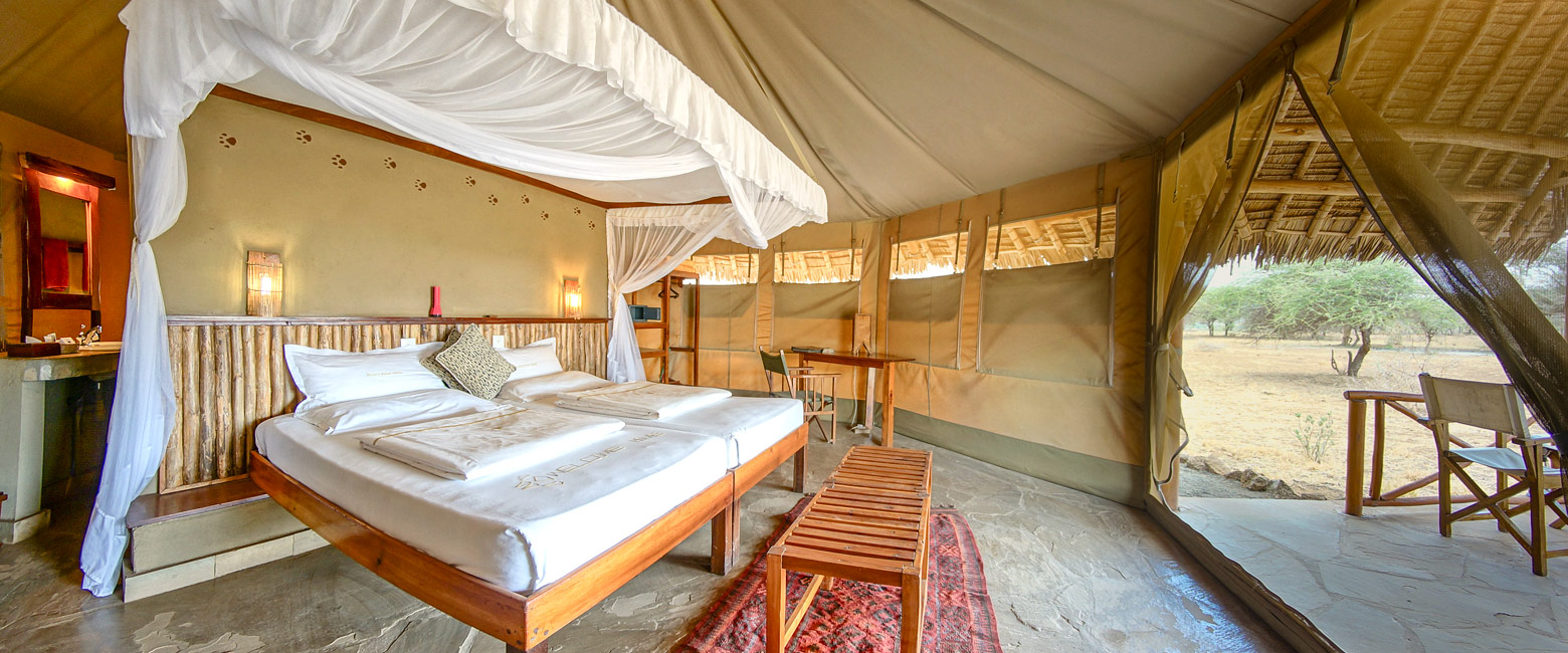 is a relatively pleasant mid-range option in the Tsavo West area of southeast Kenya 