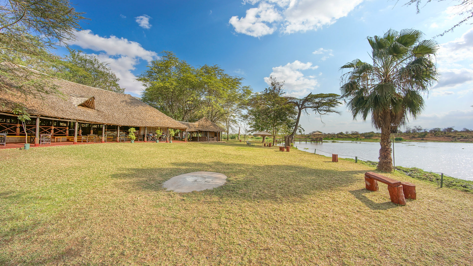 Voyager Ziwani Camp