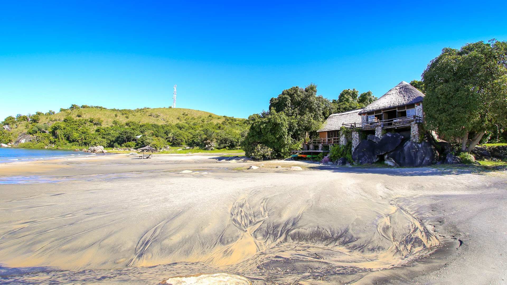 Makuzi Beach Lodge