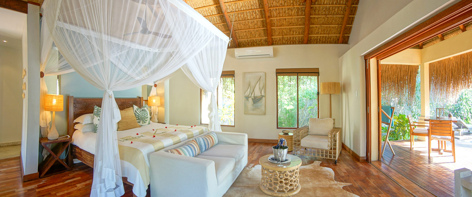 is an upmarket lodge in central Mozambique 