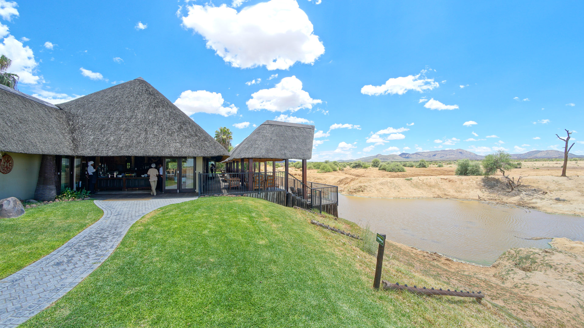 Erindi Traders Lodge