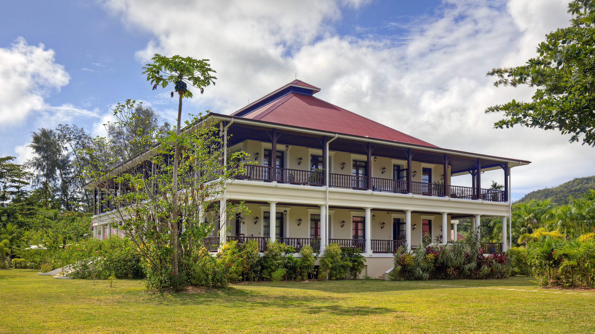 La Cigale Estate