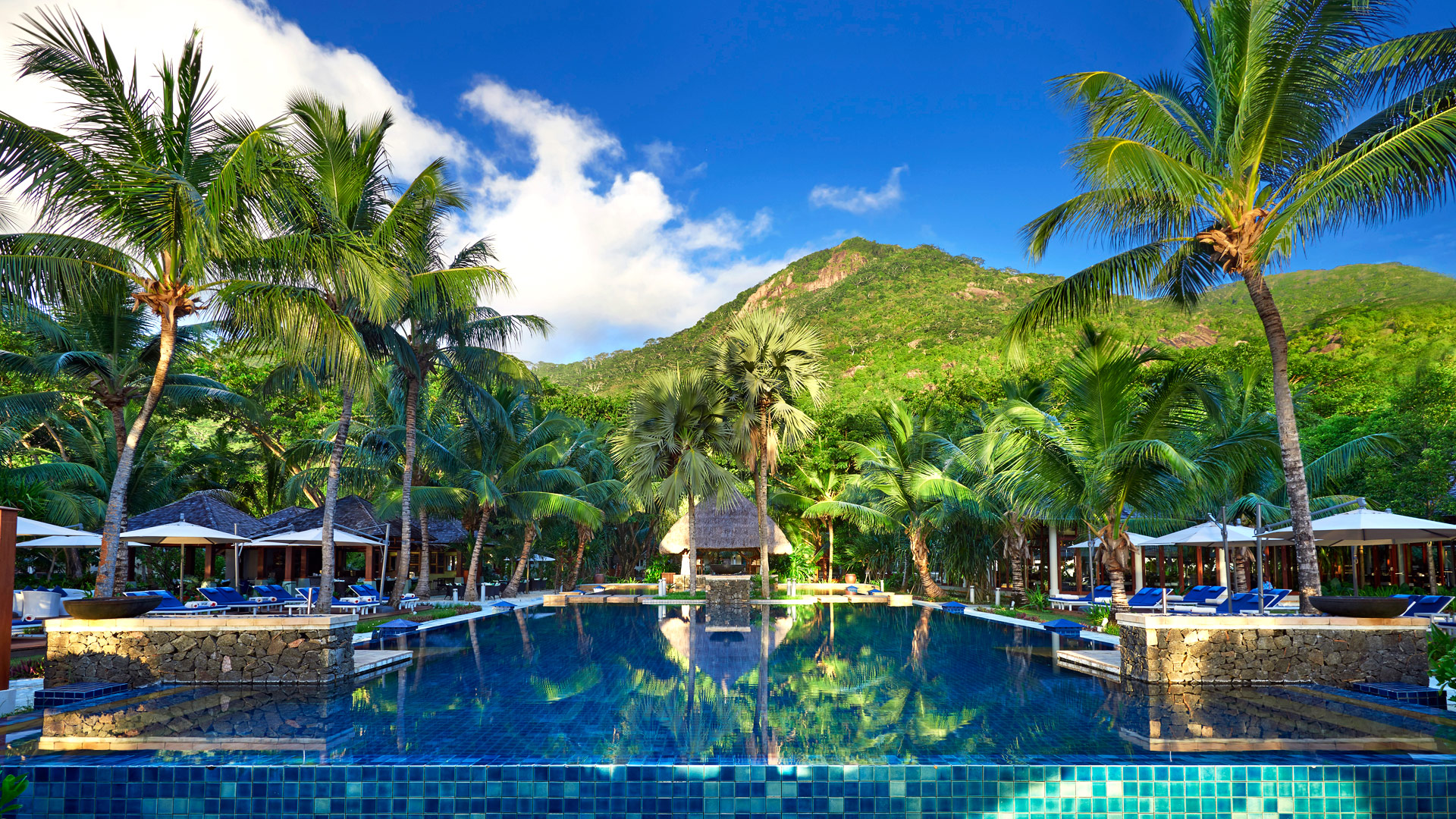 Labriz Resort