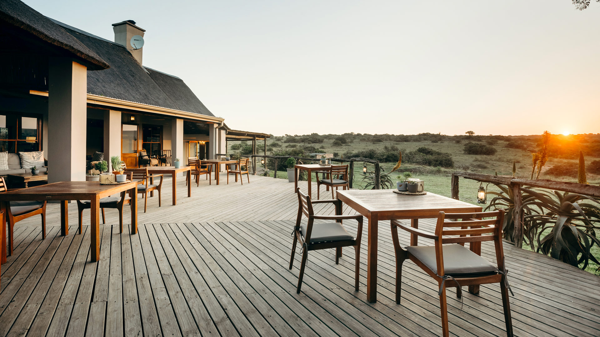 Hlosi Game Lodge