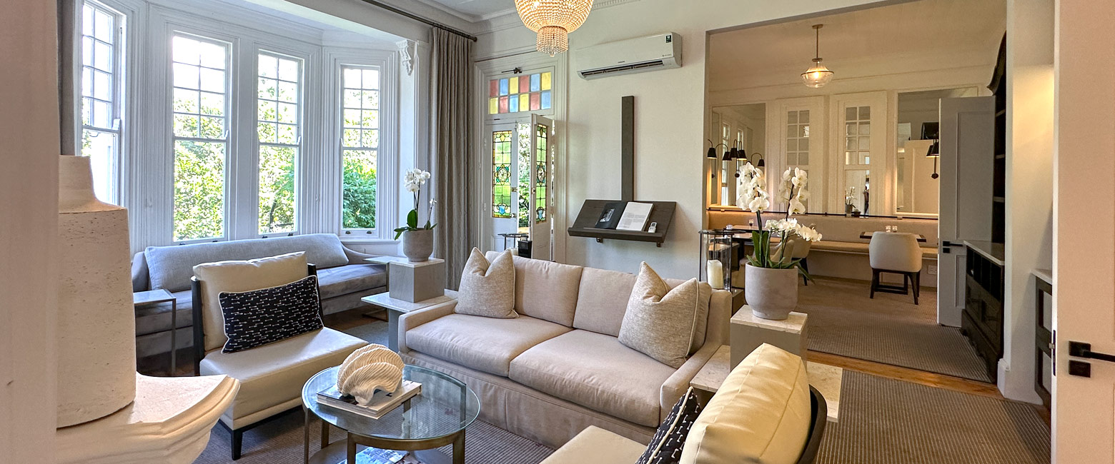 is an intimate and high quality guest house, in the Cape Town area of South Africa 