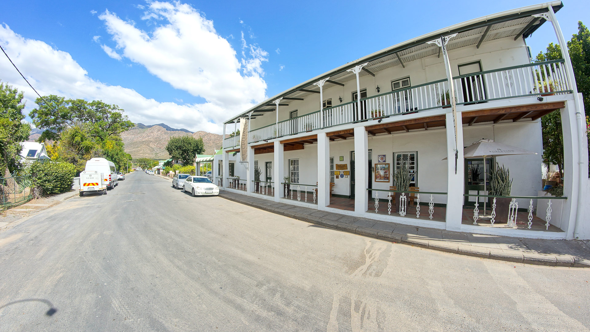 Mimosa Lodge