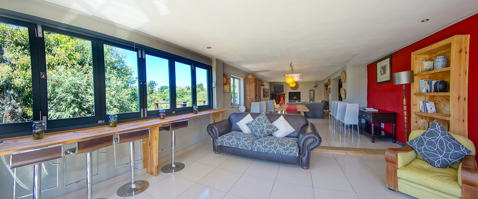 a lovely exclusive-use property in the Nature’s Valley area 