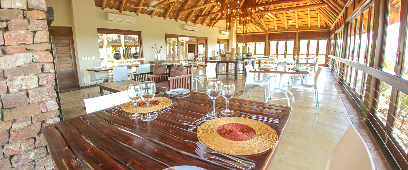 is a mid-priced lodge on the Phinda Reserve