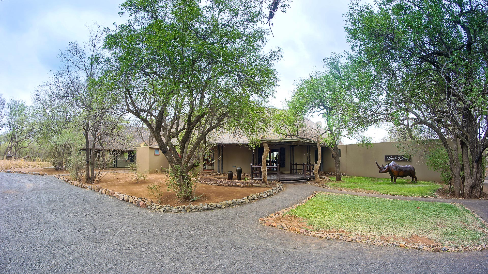 black-rhino-lodge-atr