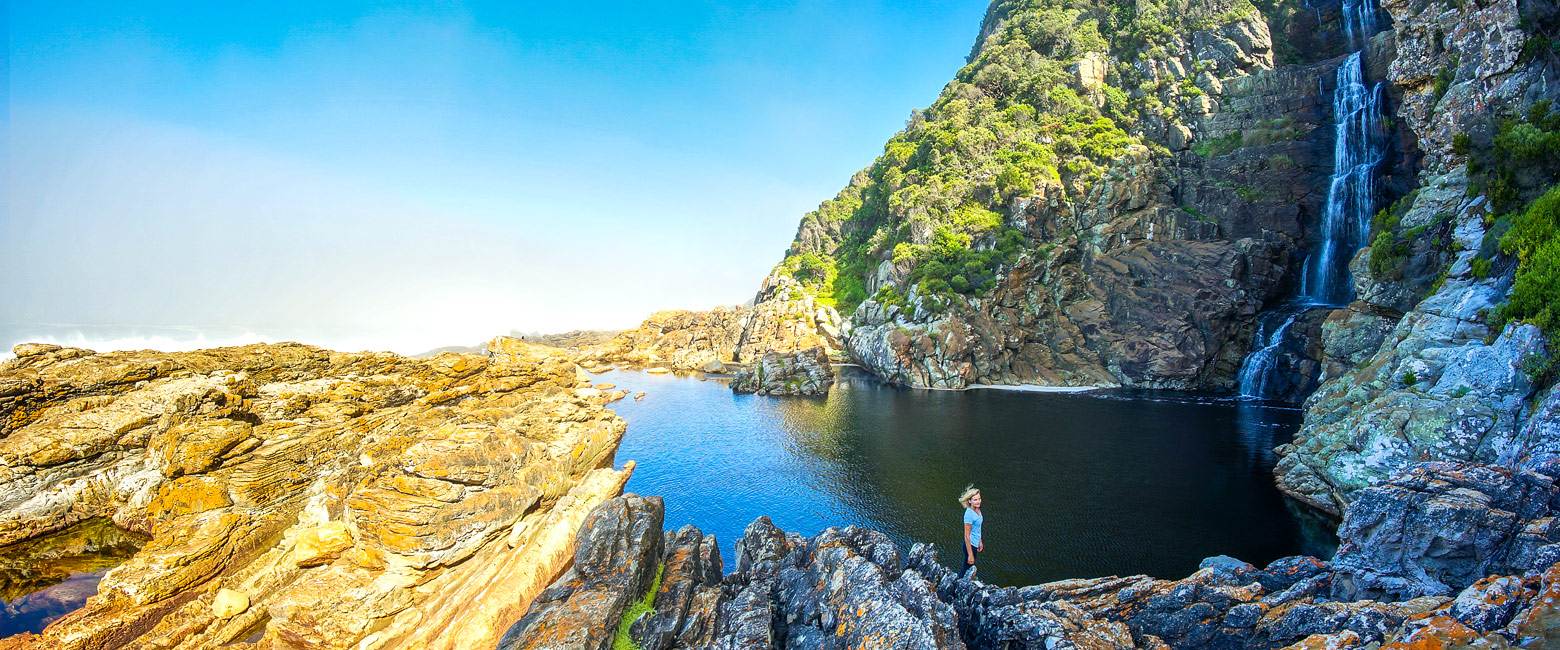 a dramatic coastline on the Garden Route 
