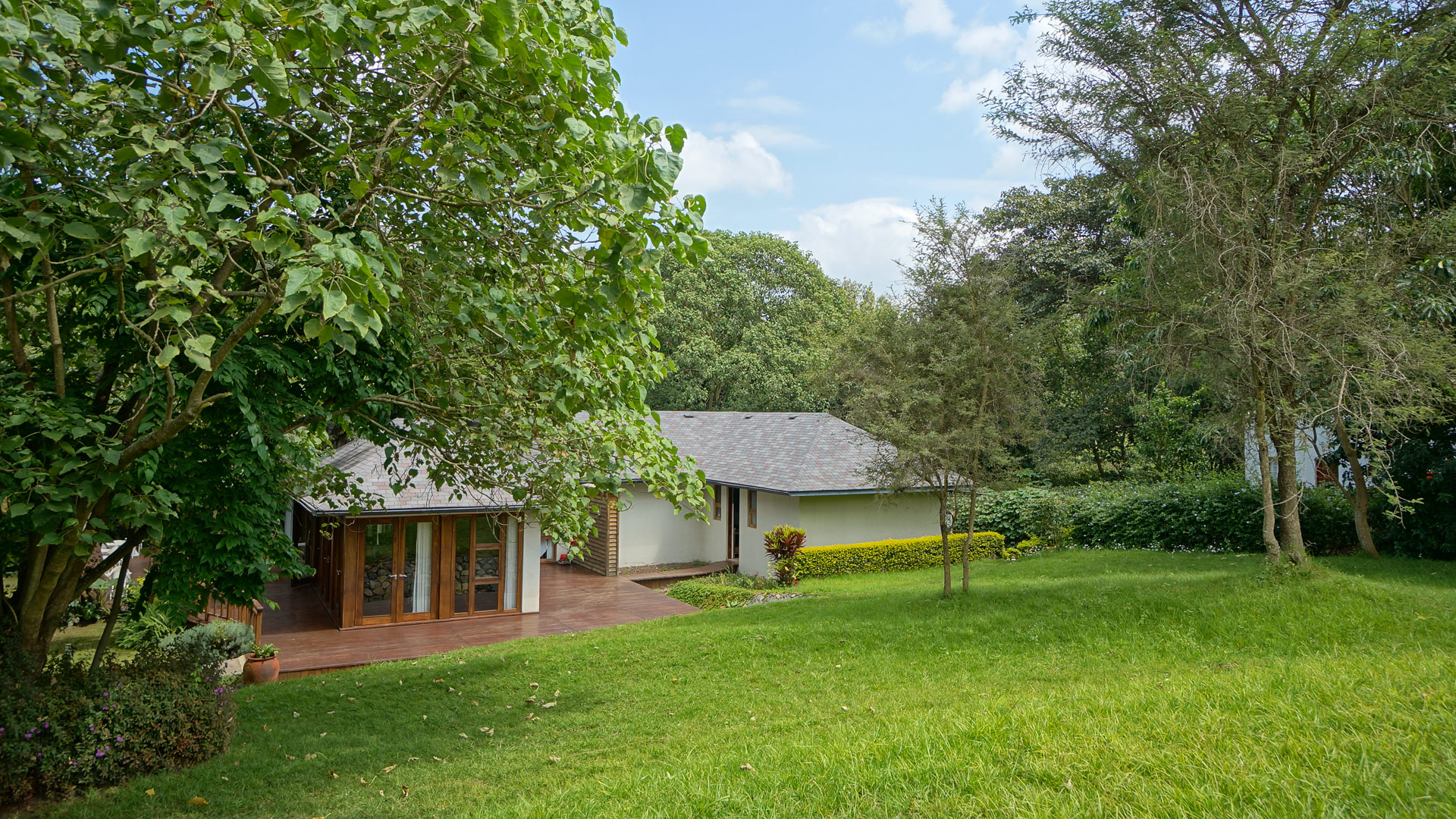 Lake Duluti Lodge