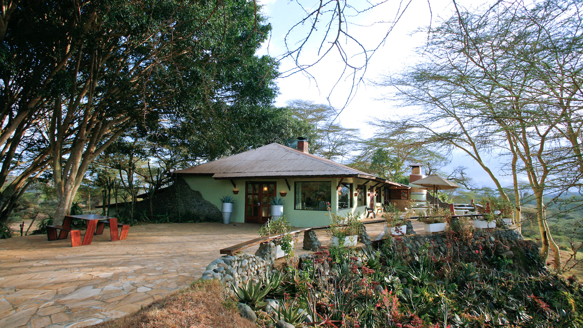 Hatari Lodge