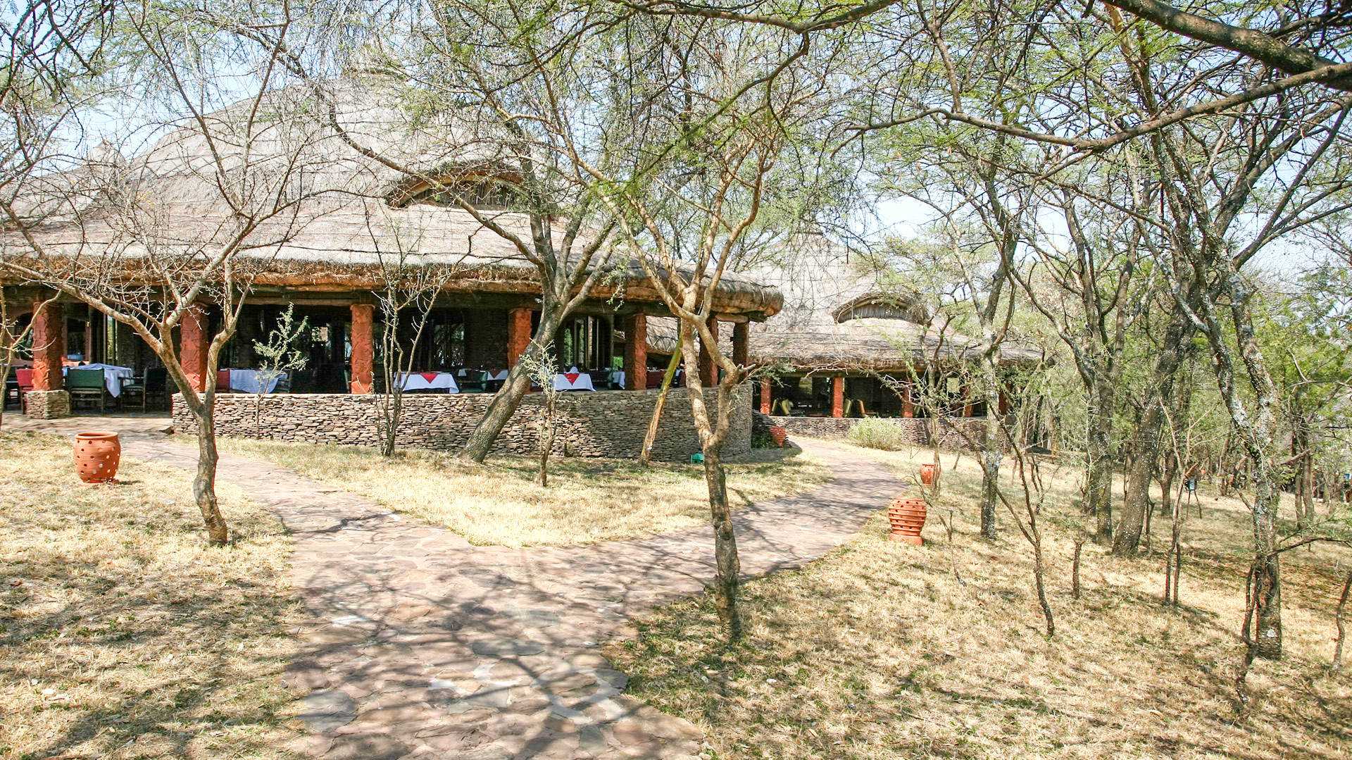 Serengeti Serena Lodge