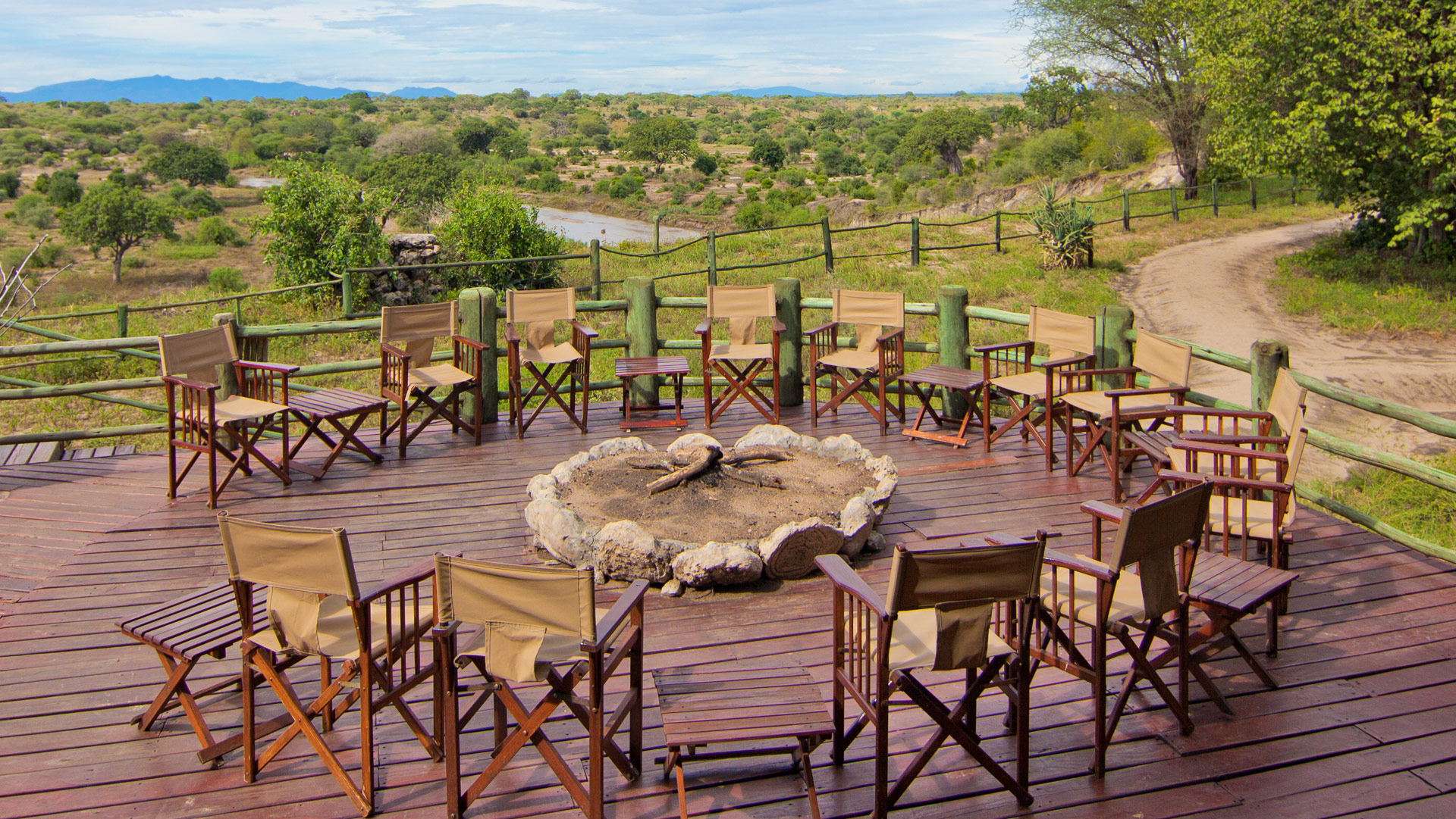 Mbali Mbali Tarangire River Camp