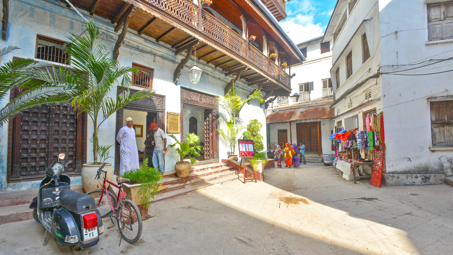Emerson Spice Hotel