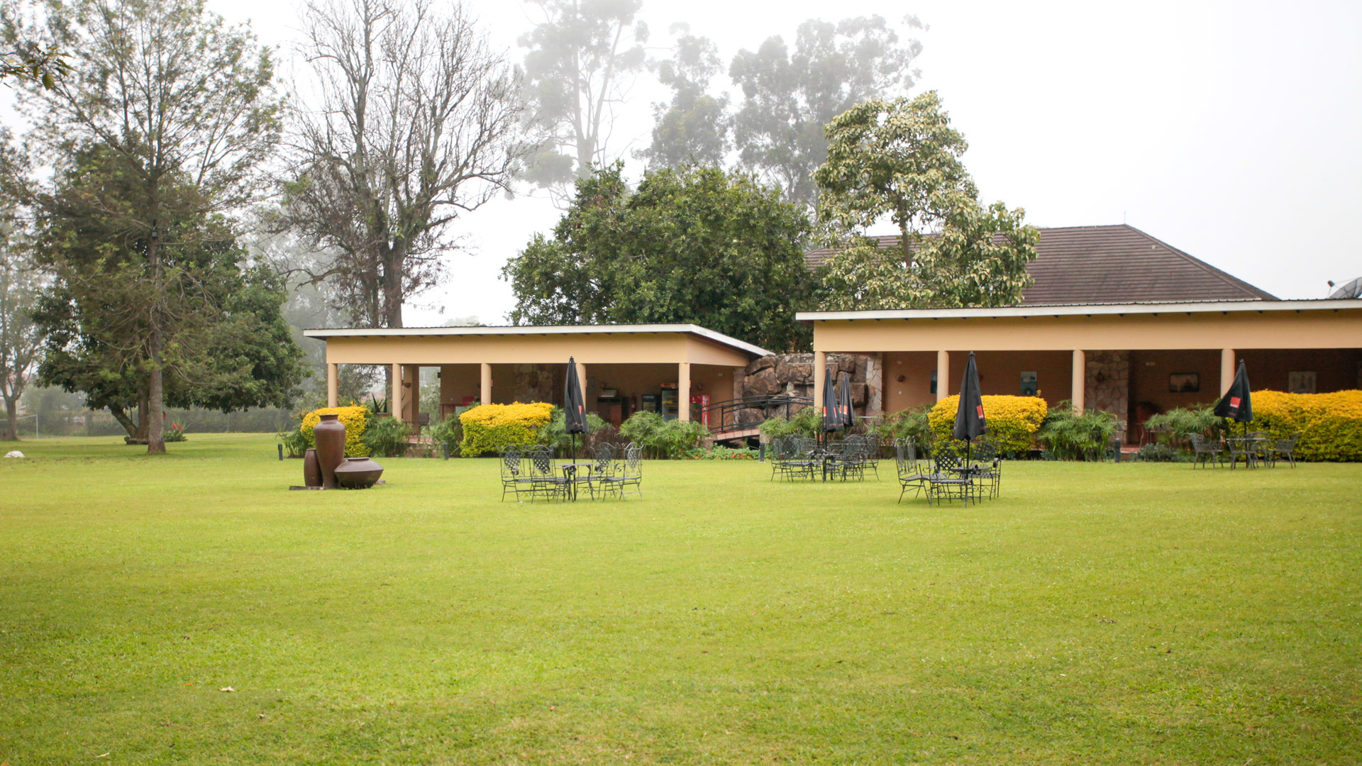Mtns of the Moon Hotel