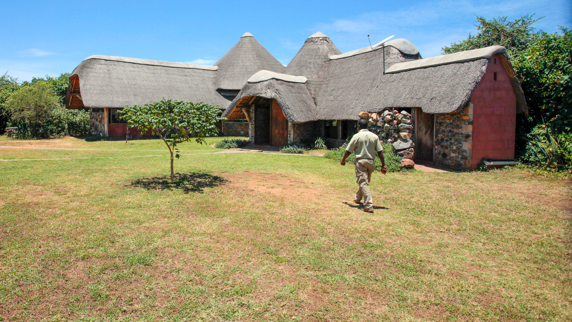 Lake Albert Lodge