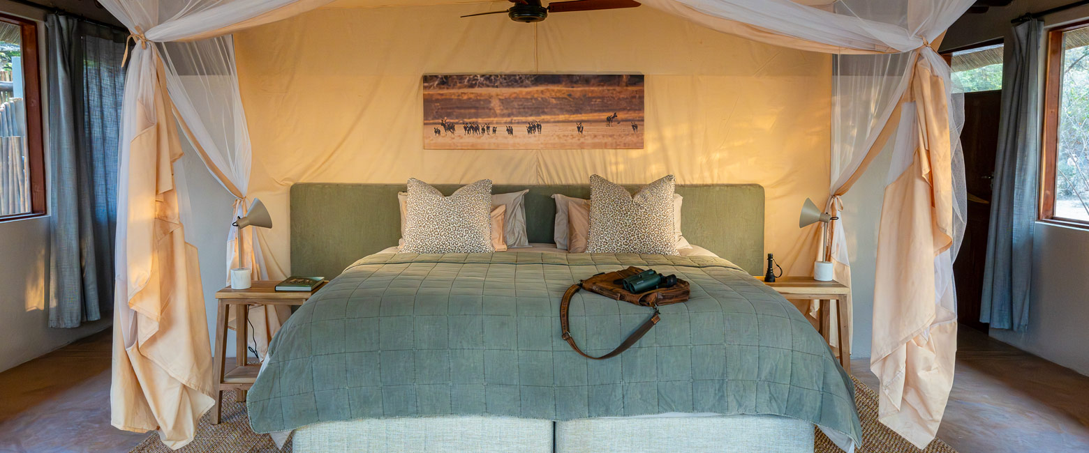 is an intimate and comfortable little place in the South Luangwa area 
