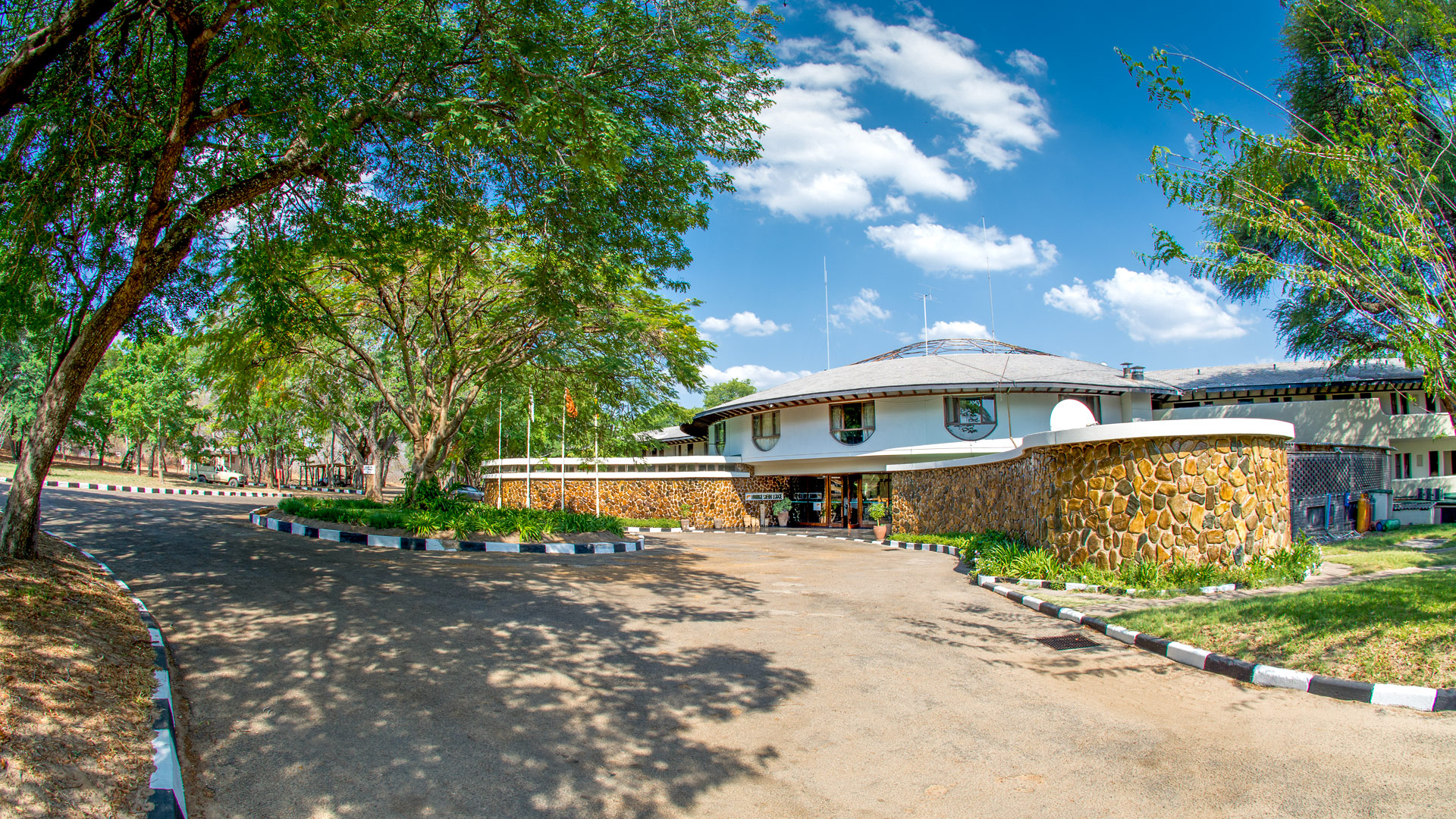 Hwange Safari Lodge