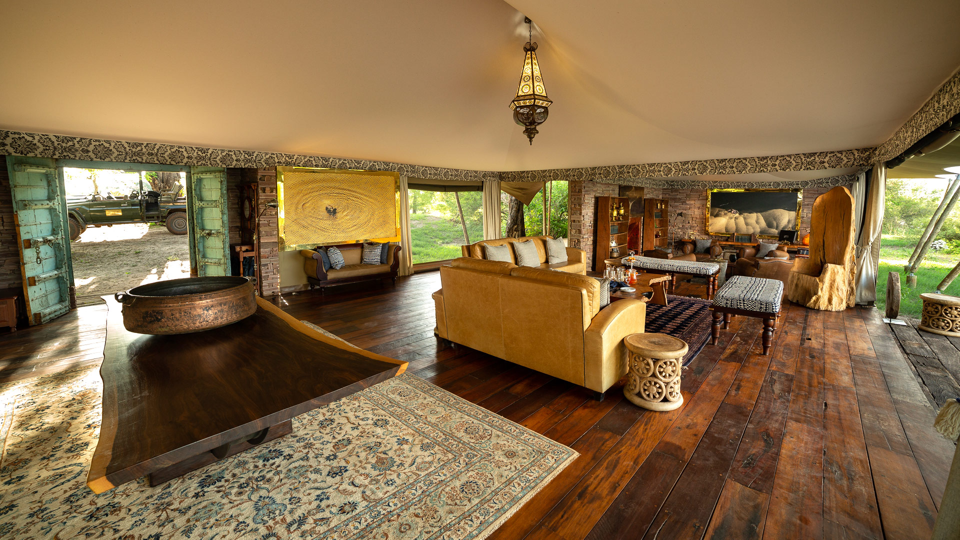 Tembo Plains Camp