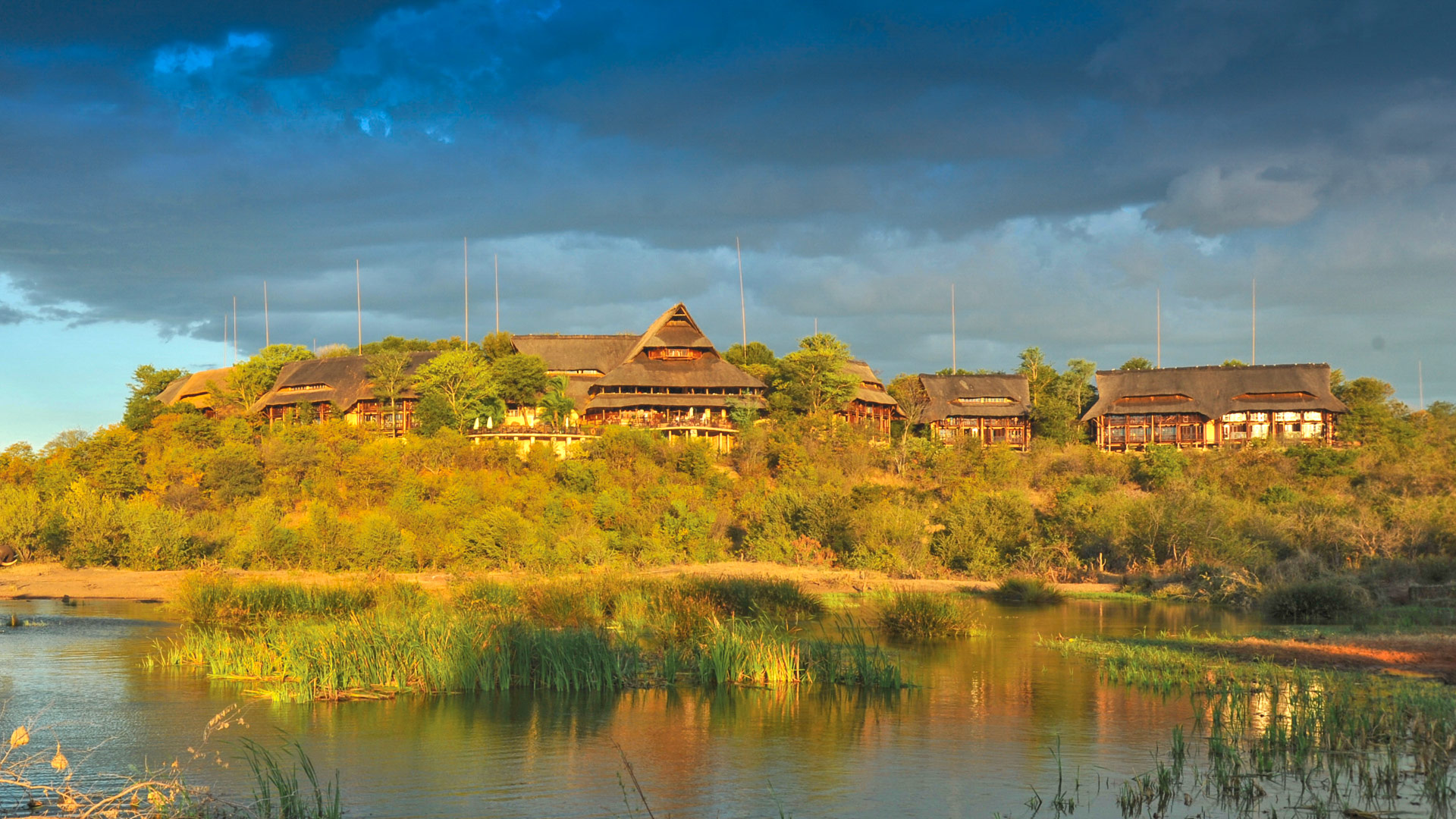 Victoria Falls Safari Lodge