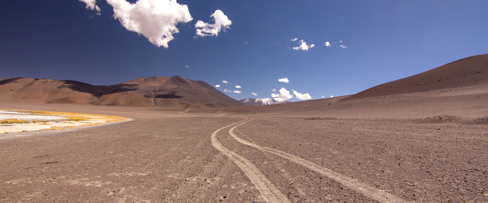 provides access to the most dramatic landscapes in the Andes