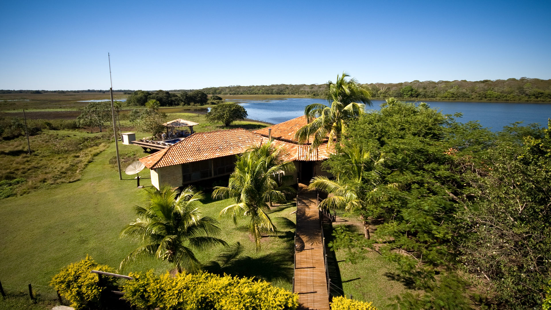Caiman Baiazinha Lodge