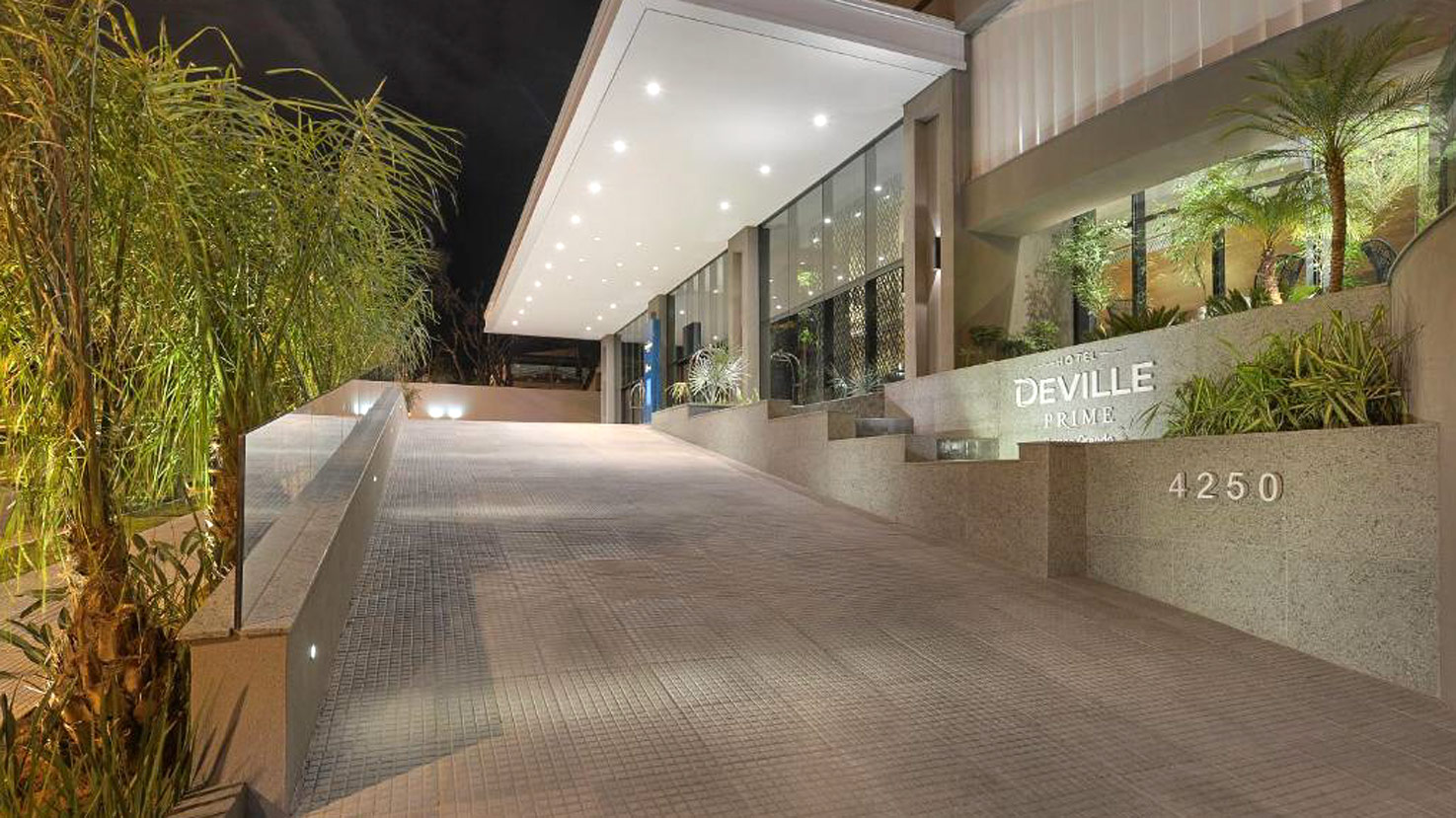 Hotel Deville Prime Campo Grande