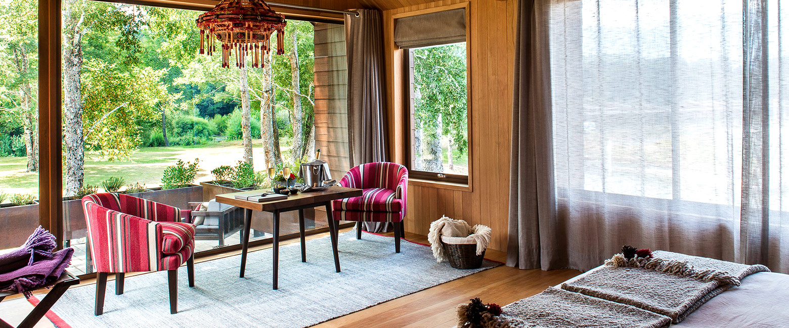 is a high class rural lodge in the Los Lagos area