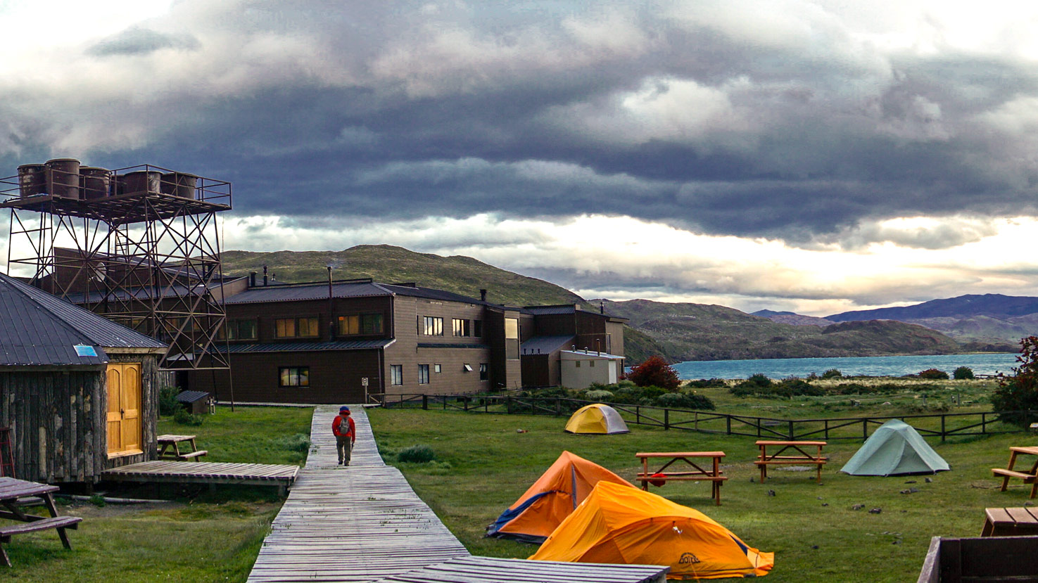 Refugio Paine Grande