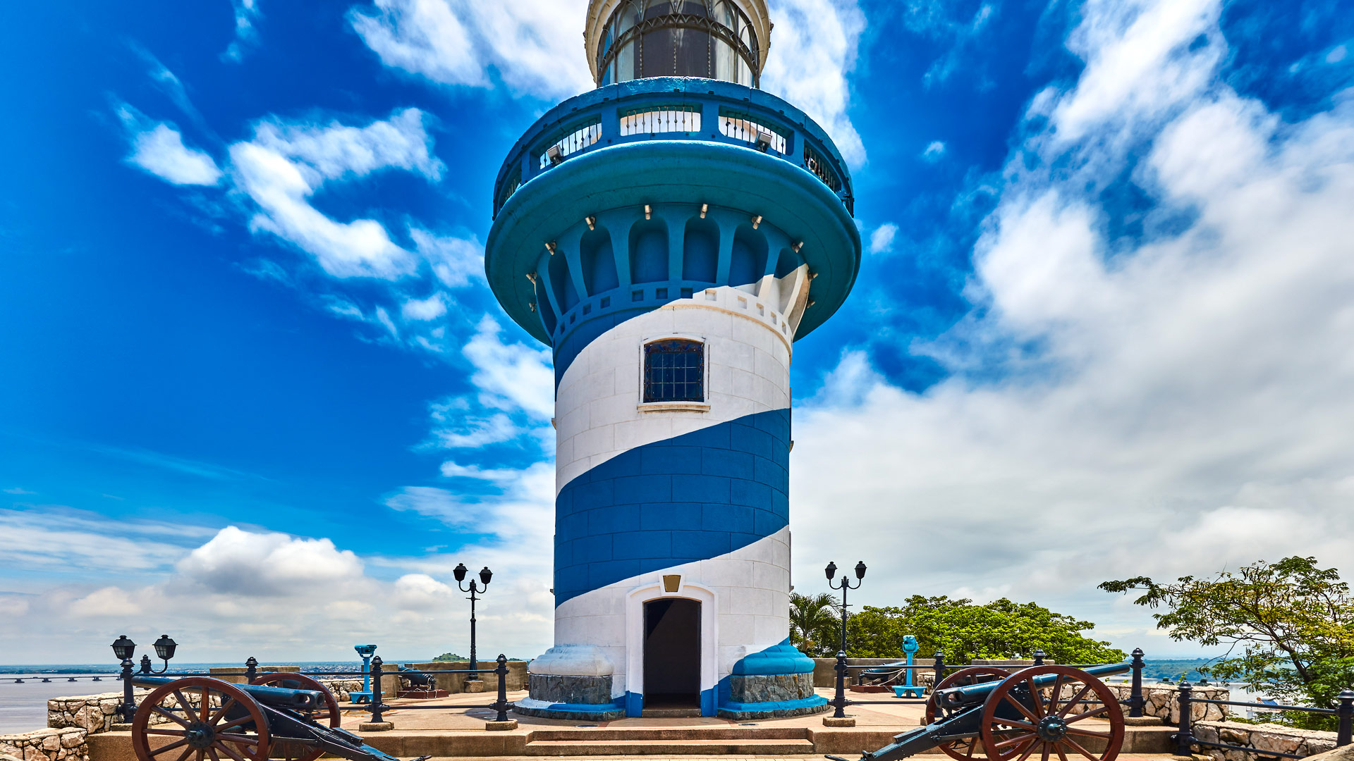 Travel to Guayaquil