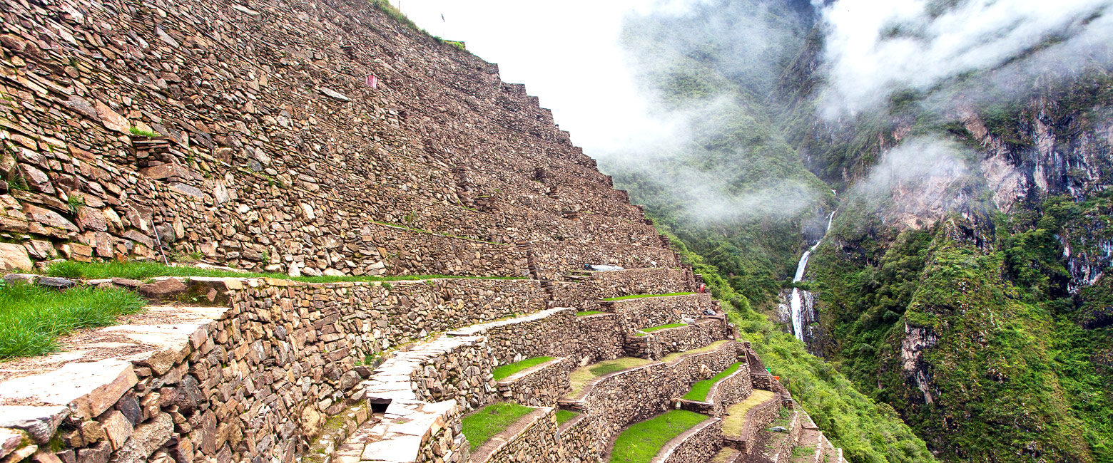 let us know your thoughts about Peru and we will help you create the perfect safari