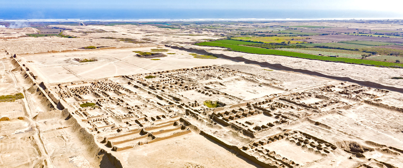 is an attractive coastal town in northern Peru