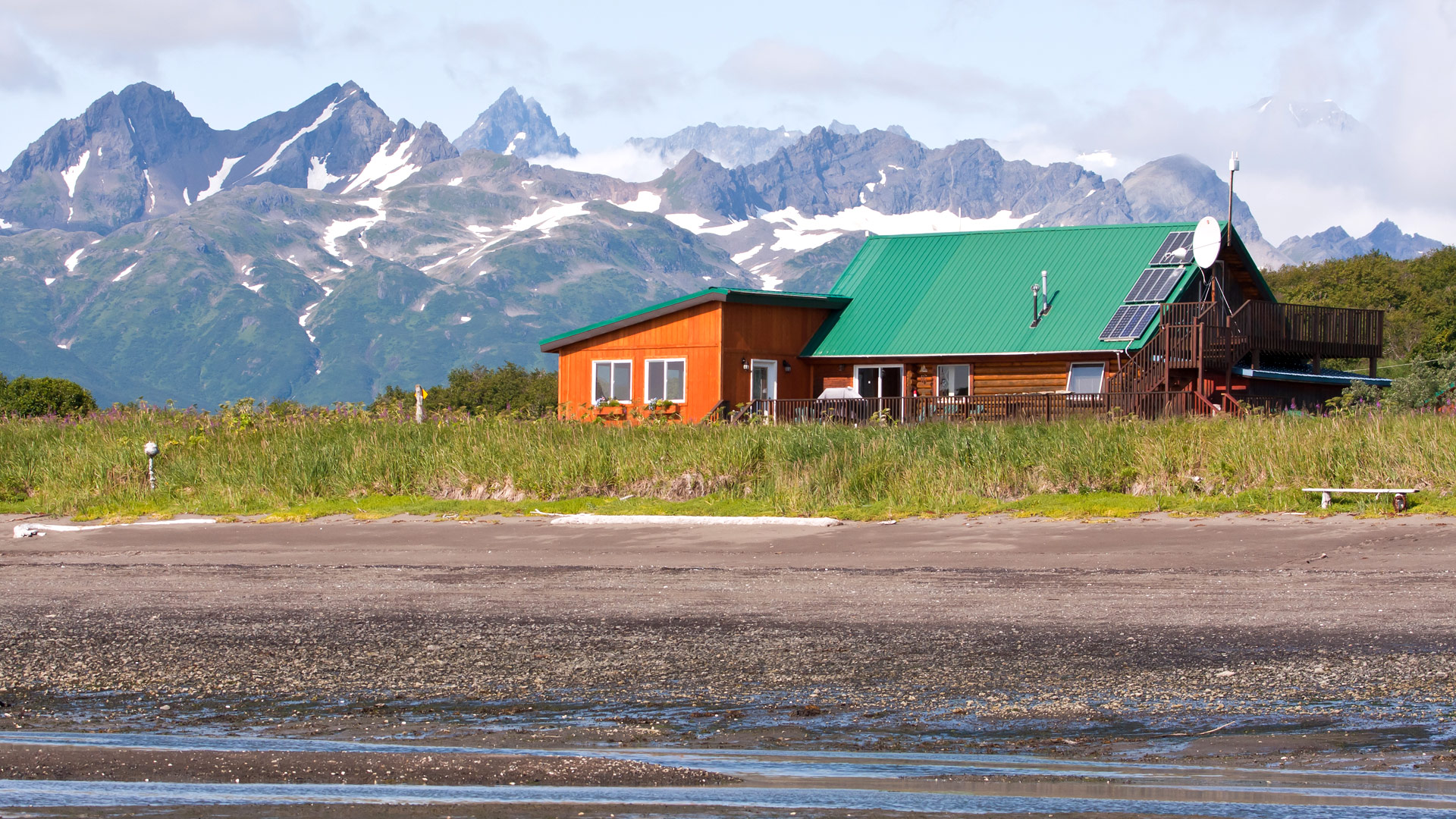 Katmai Wilderness Lodge