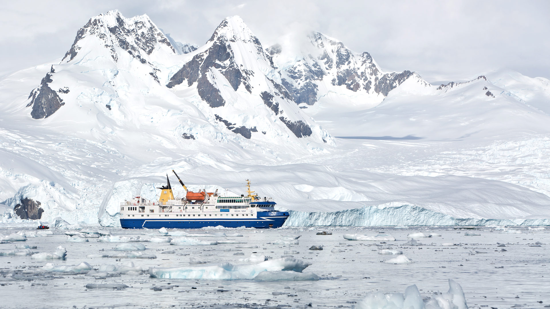 AT Antarctic Peninsula 7B