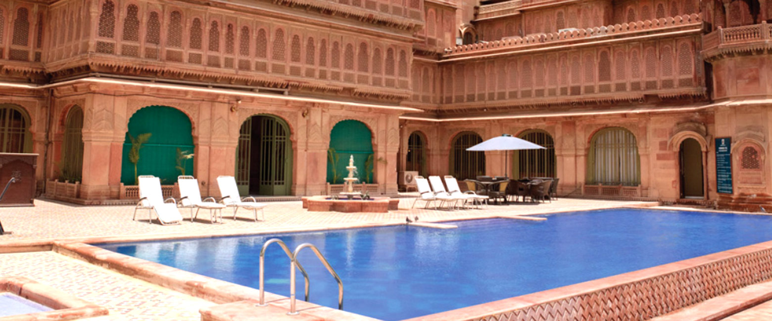 is an interesting desert town southwest of Delhi 