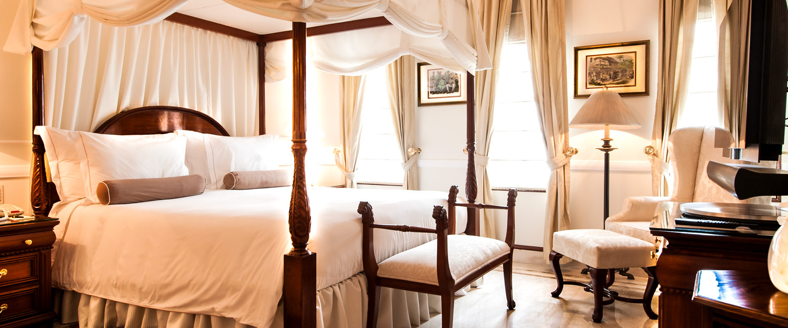 is a colonial-era hotel in the city of New Delhi 
