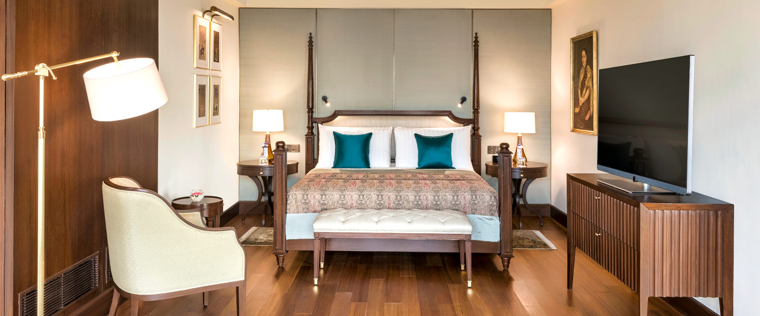 is a relatively upmarket hotel in the city of New Delhi 