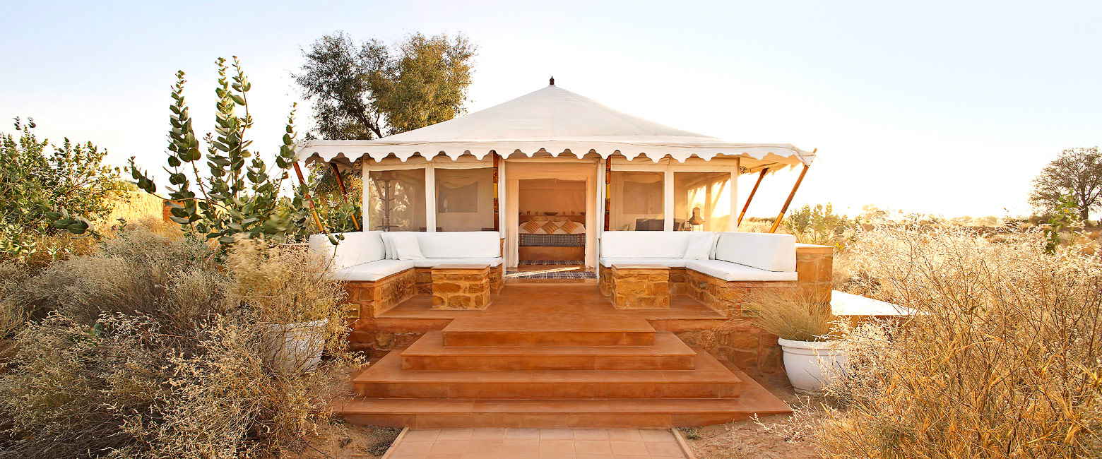 is an upmarket lodge in the Jaisalmer area