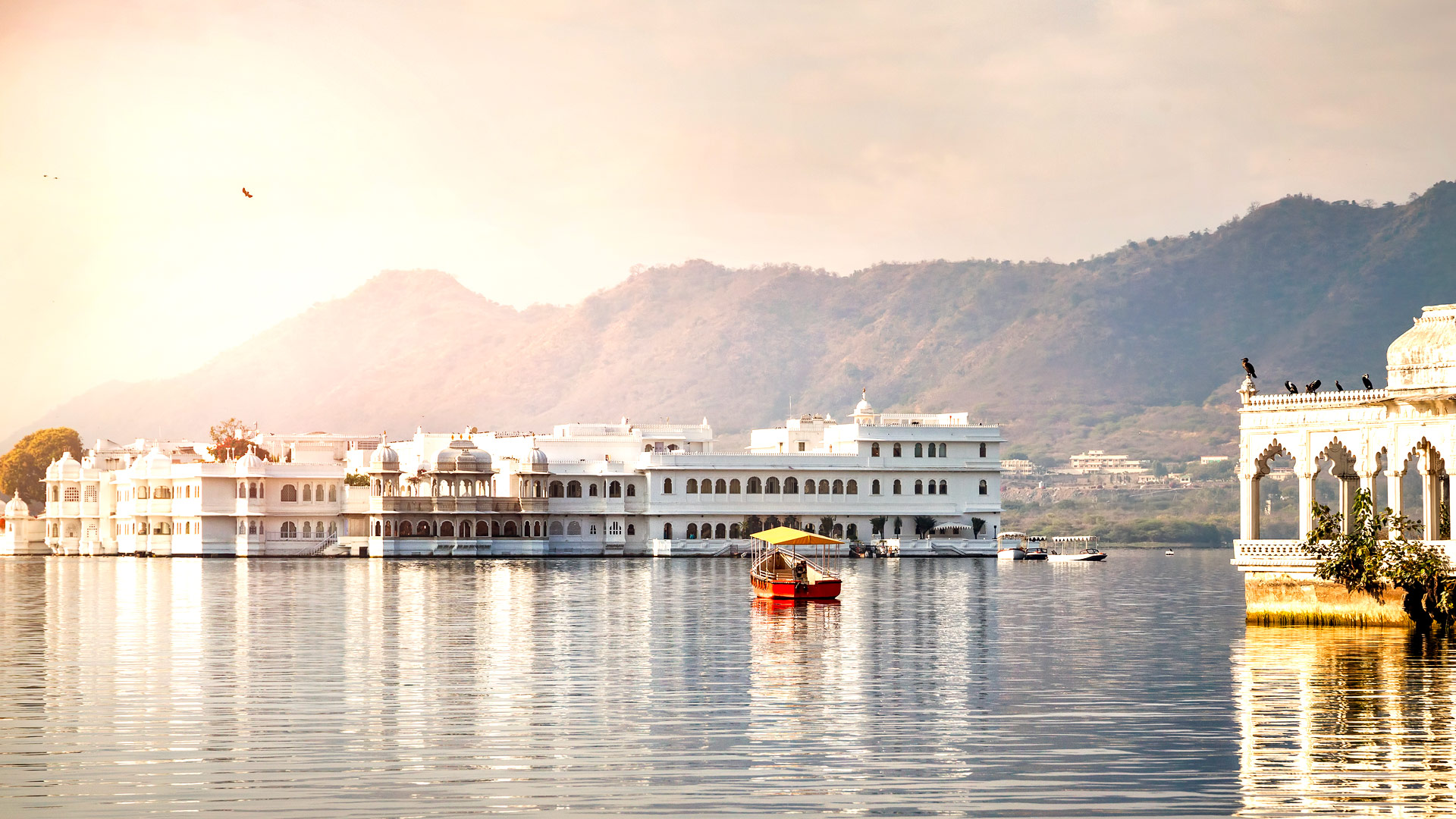 Travel to Udaipur