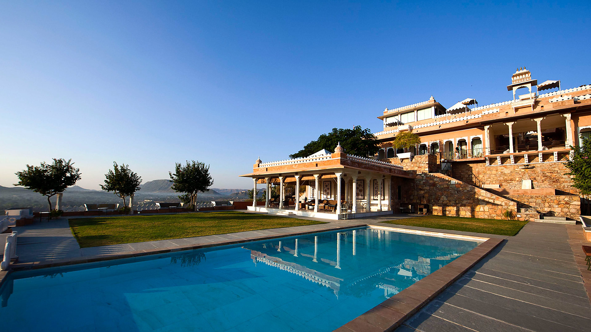 Hotel Fateh Garh