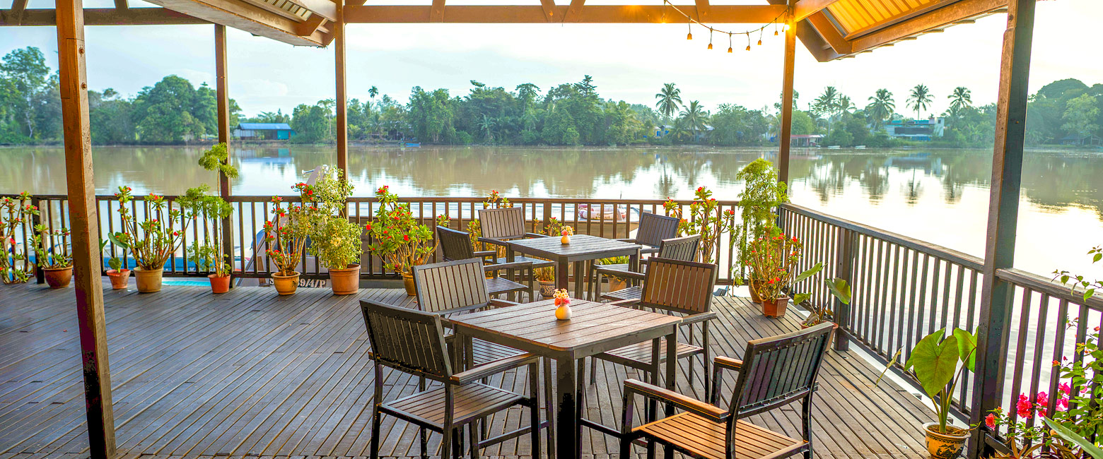 is a remote riverside lodge deep in the Kinabatangan rainforest. 