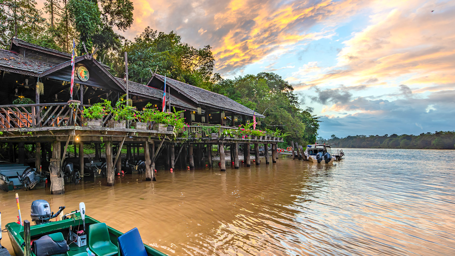 Sukau Rainforest Lodge